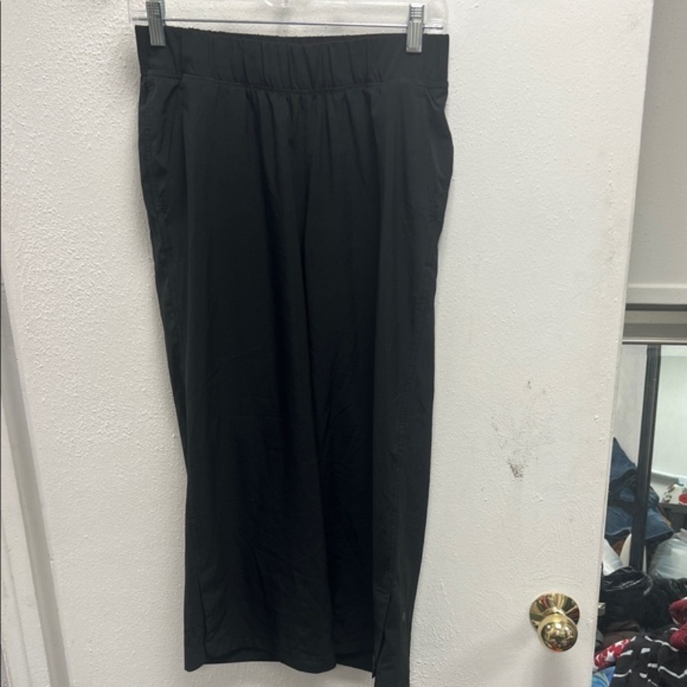 Champion Black Athletic Pants with snap on bottom perfect for everyday use